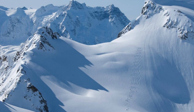 Beautiful turns in the Bugaboos
