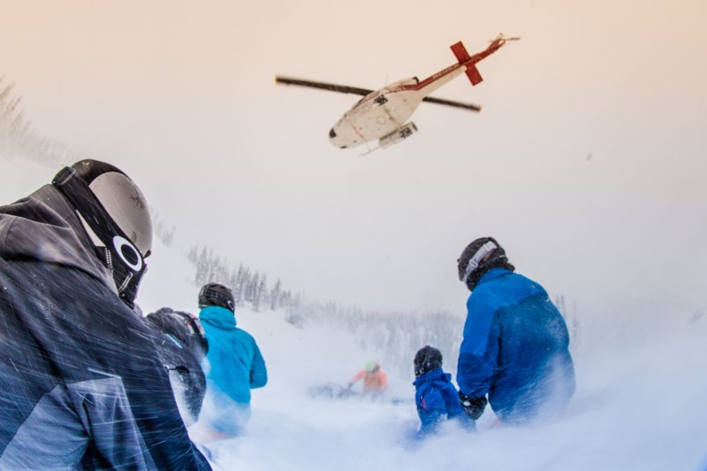 heli-ski-in-canada-min