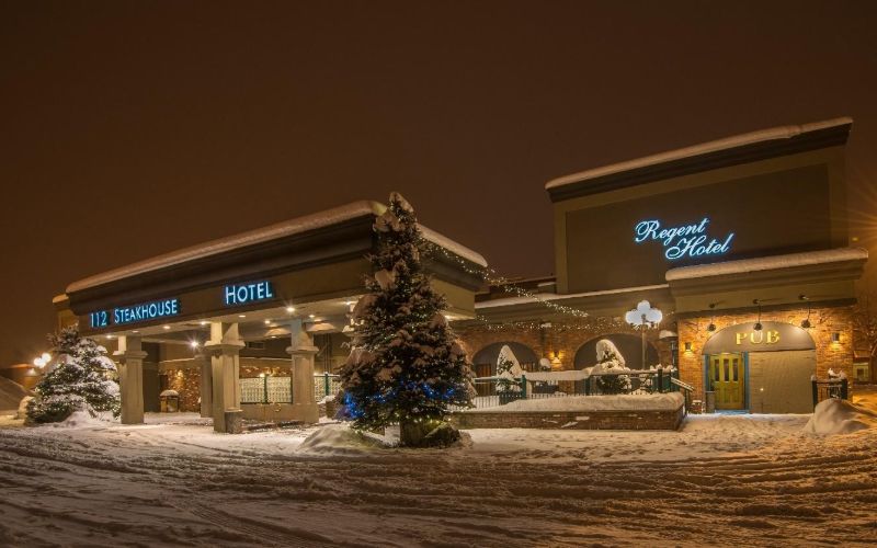 heli-skiing-canada-regent-hotel-min