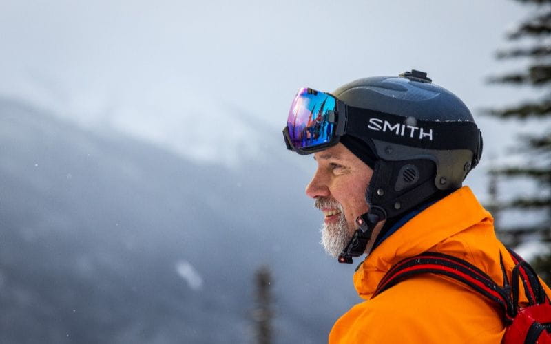 heliskiing-canada-prices-skier-looking