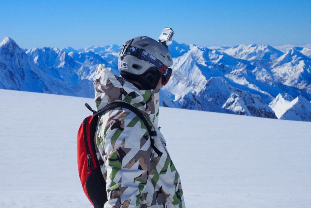 affordable-heli-skiing-revelstoke