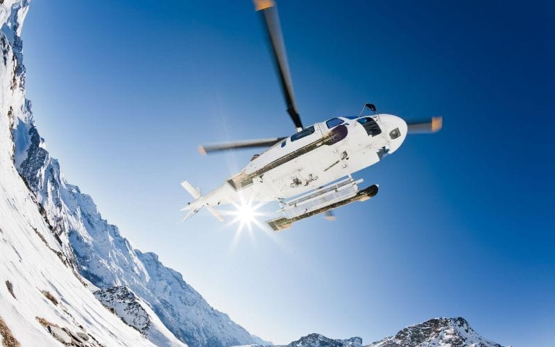 affordable-heli-skiing-helicopter-flying (1)