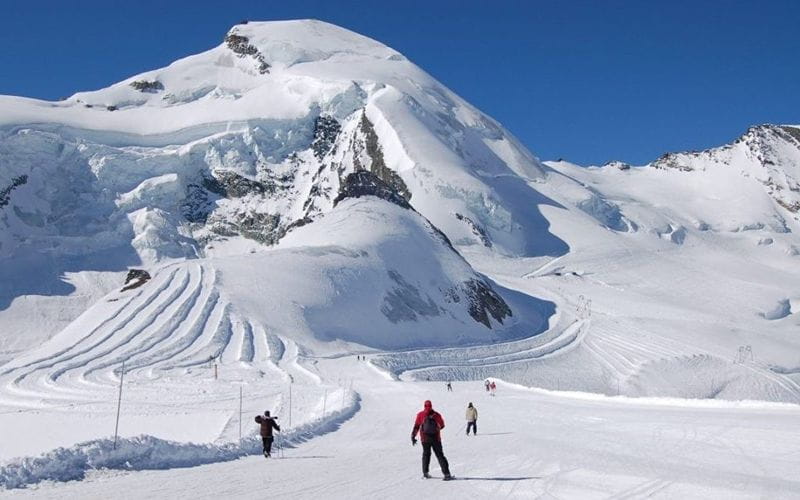 affordable-heli-skiing-zermatt (1)