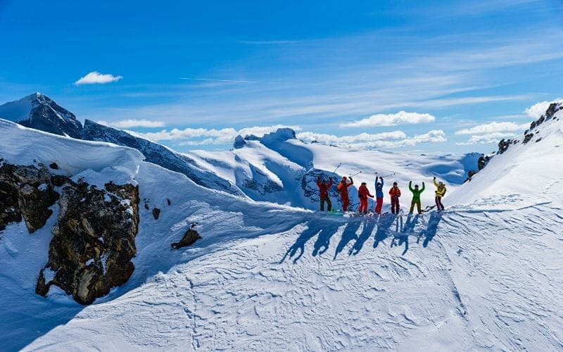 heli-skiing-bc-prices-small-group-skiing (1)