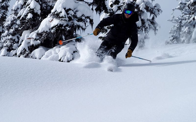 heliskiing-canada-prices-solo-skier (1)